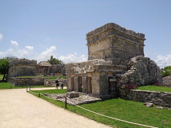 Zona Arqueológica Playa del Carmen